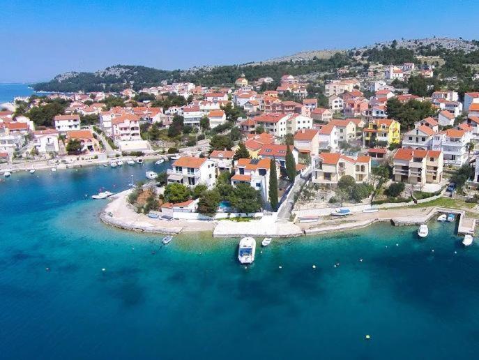 Villa Hedonica Zaboric Luaran gambar