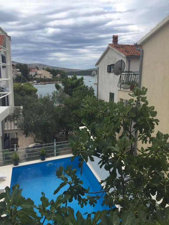 Villa Hedonica Zaboric Luaran gambar